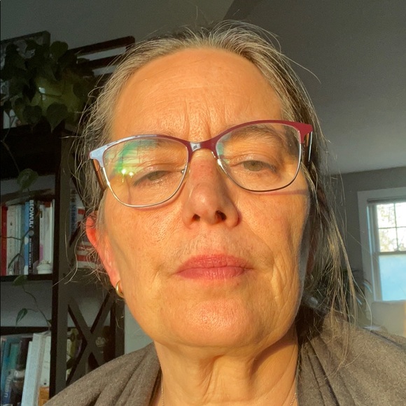 Meet your Posher, Sara - Picture 1 of 1